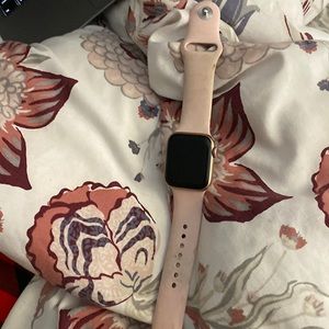 Apple Watch Series SE